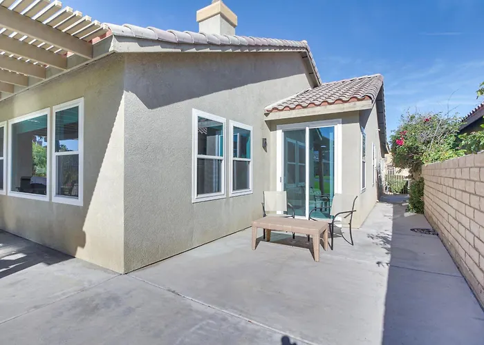 2 Mi To Coachella: Indio Home W/ Outdoor Oasis