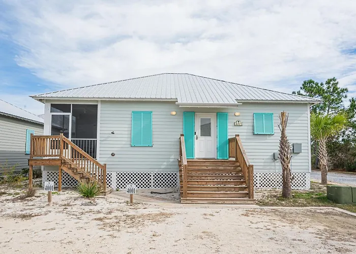 Cottage Beach House Steps From Beach 3 Bedroom 2 Bath