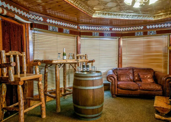 The Anniversary Inn - Logan