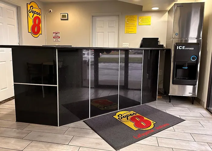 Super 8 By Wyndham Lafayette
