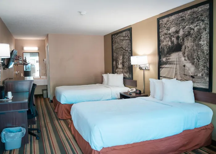 Super 8 By Wyndham Columbia/Ft. Jackson Sc