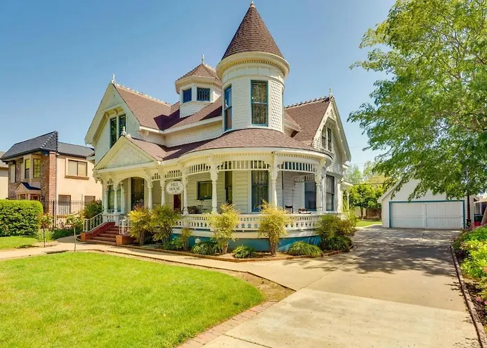 Lodi Hill House