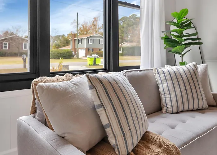 Charming Ranch In Wilmington