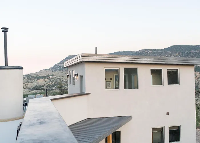 Escalante Cliff House