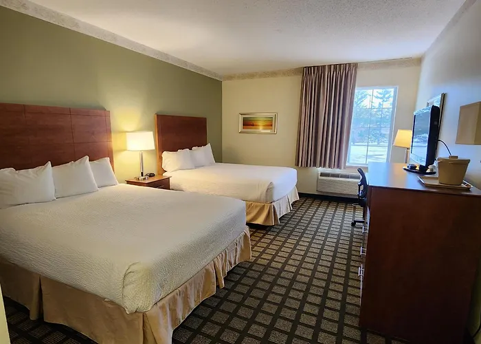 Baymont By Wyndham Mackinaw City