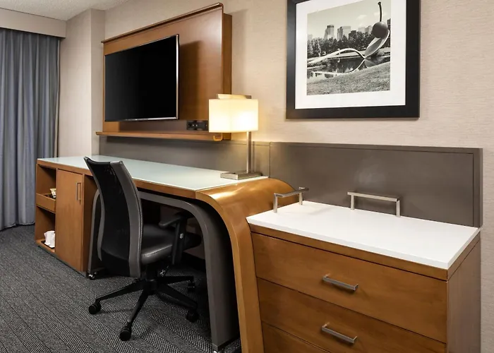 Courtyard By Marriott Minneapolis Downtown
