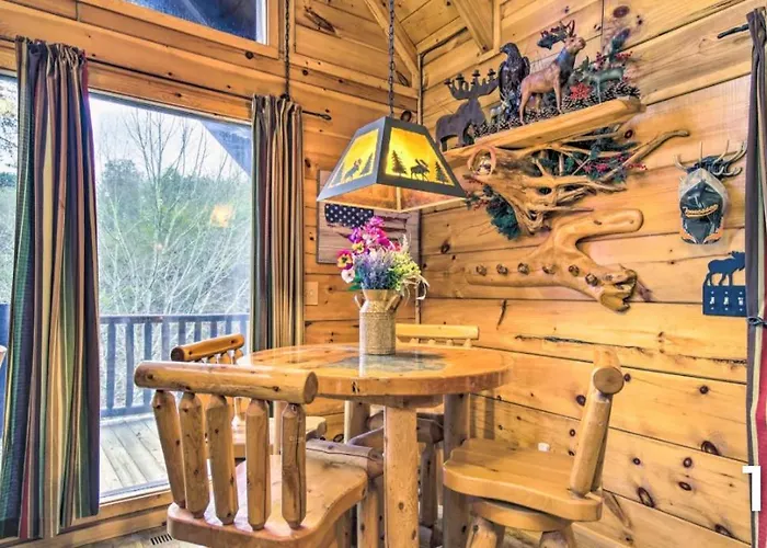 The Moose Cove Hideaway On The Lake