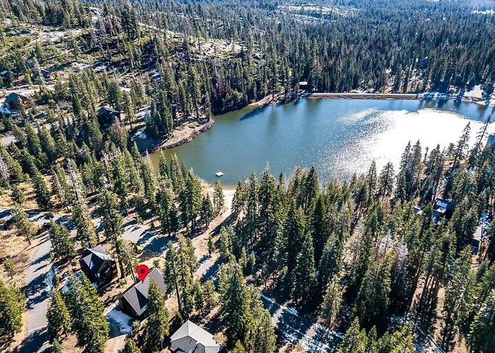 Overlooking Beautiful Bear Lake Vh#318