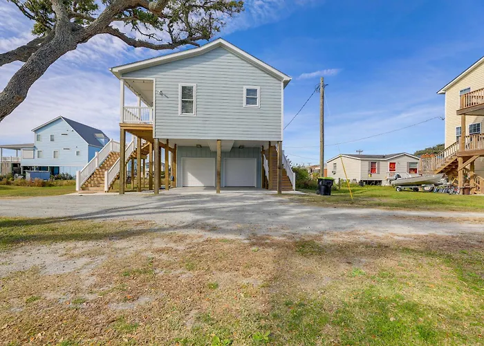 Waterview Home W/ Sunset & Lighthouse Views