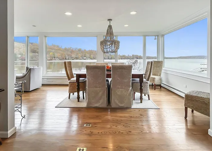 Candlewood Lake House