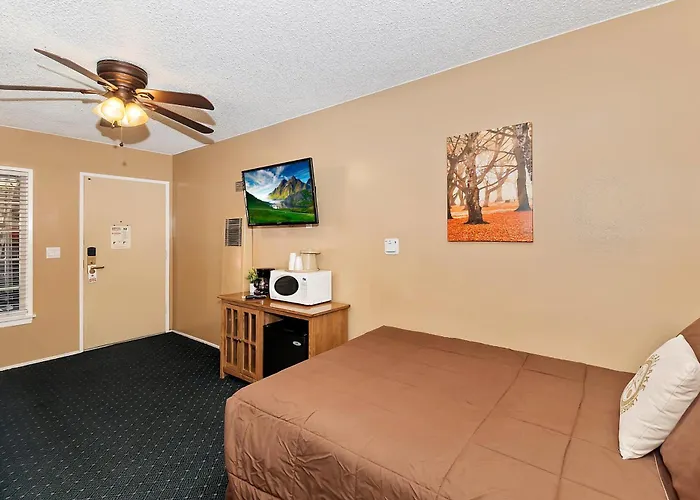 Robinhood Resort