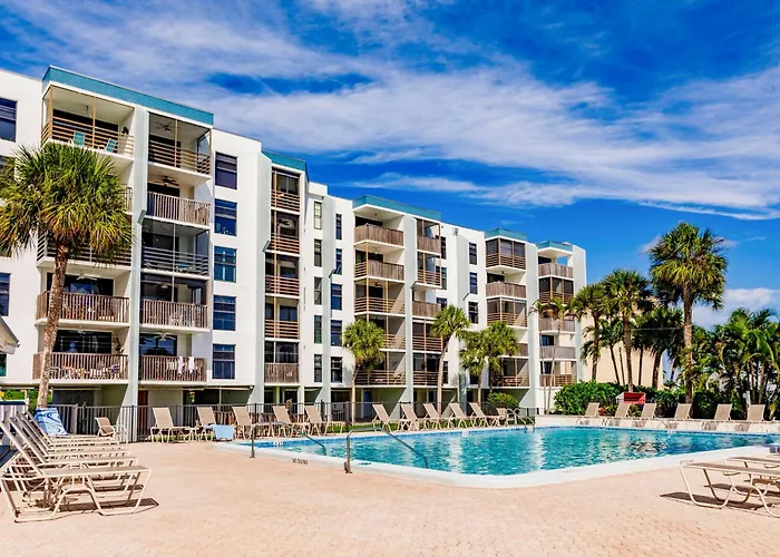 Lovely Marco Island Condo W/ Private Bay View