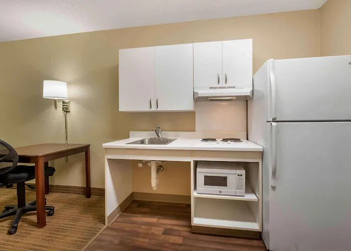 Extended Stay America Suites - Champaign - Urbana