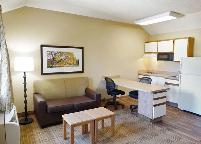 Extended Stay America Select Suites - Providence - Airport