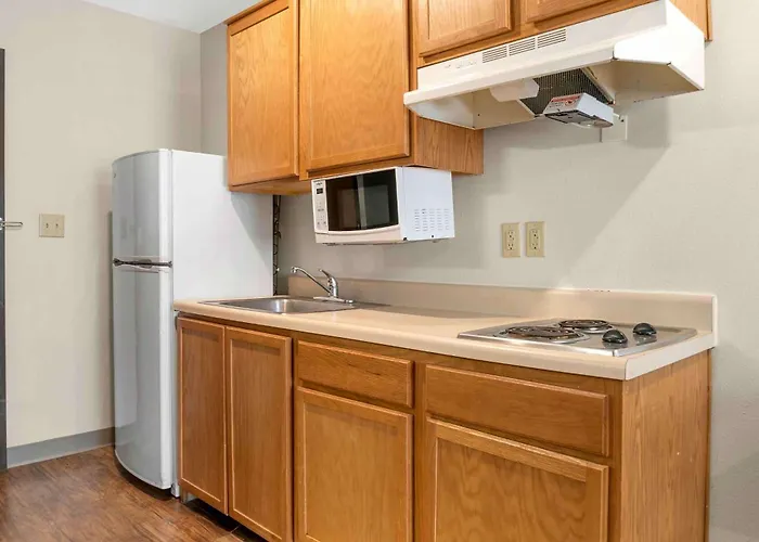 Extended Stay America Select Suites - Kalamazoo - West