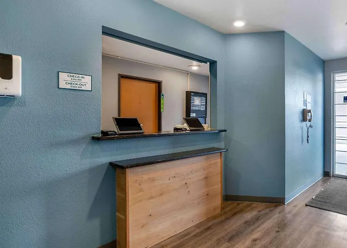 Extended Stay America Select Suites - Indianapolis - West