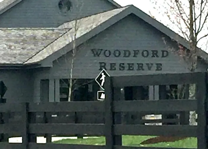 Charred Oaks Inn