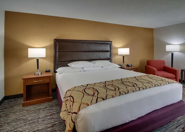 Drury Inn & Suites Bowling Green