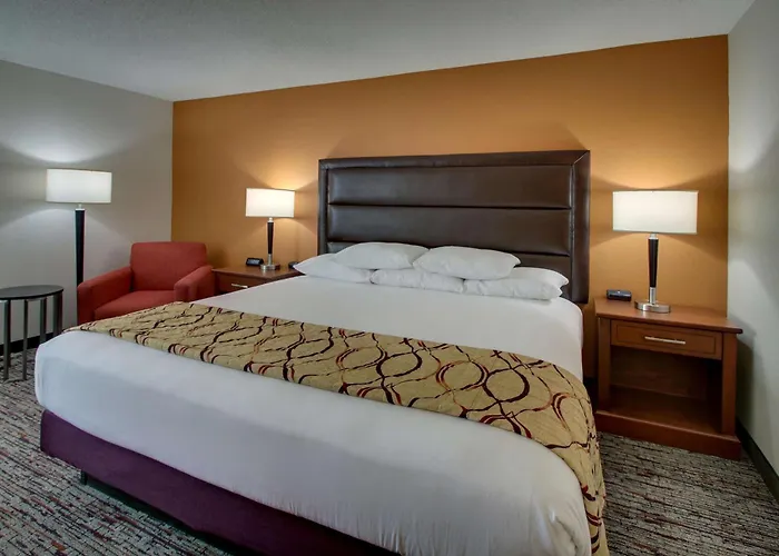 Drury Inn & Suites Evansville East