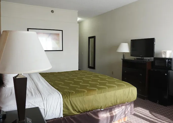 American Inn & Suites