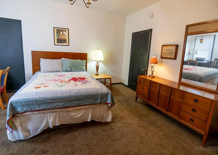 Parkside Paradise Elegant Victorian Home Just Steps From The Park