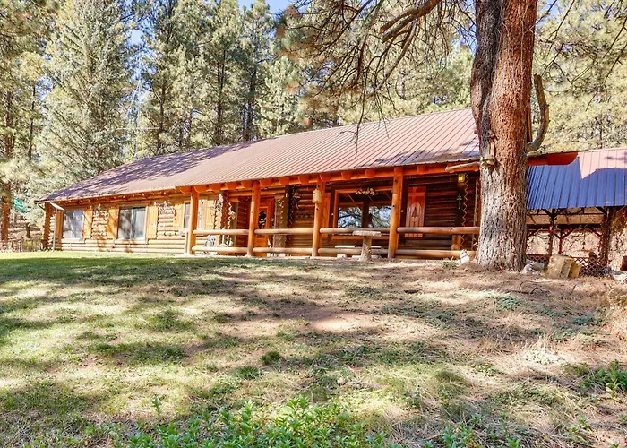 Bayfield Cabin W/ Game Room & Private Hot Tub!
