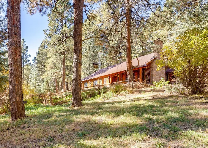 Bayfield Cabin W/ Game Room & Private Hot Tub!