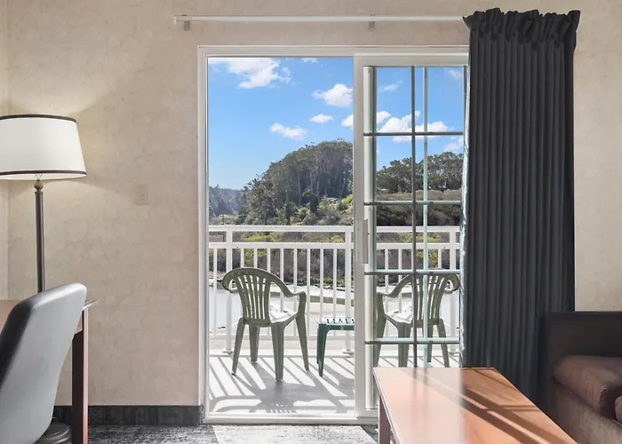 Beach House Inn