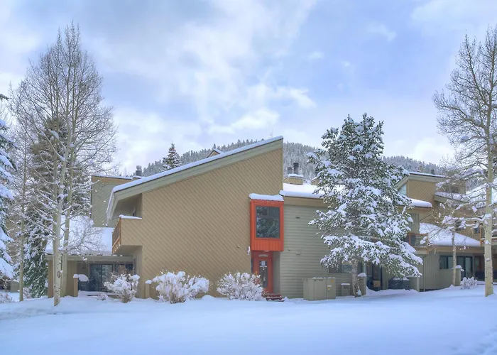 Luxury 2 Bedroom Condo With Pool Hot Tub And Sauna