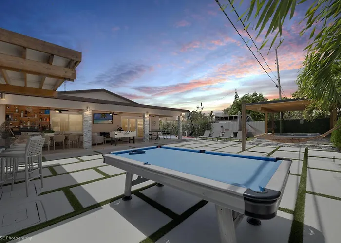 Peaceful Rental Retreat In Miami Jacuzzi, Bbq L25