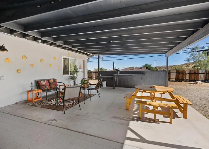 Desert Serenity In Yucca/Joshua Tree W/Ac & Fire Pit