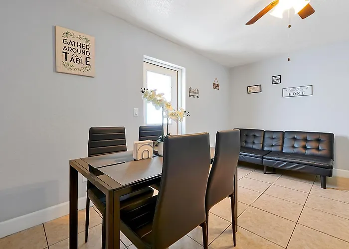 Modern Studio Near Busch Gardens Tampa