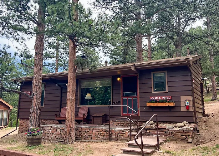 Castle Mountain Lodge