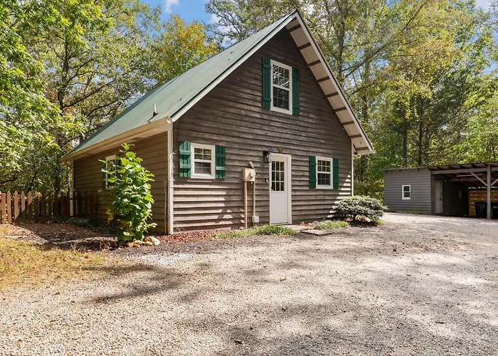 By & By - 2 Bed, 1 Bath With Hot Tub