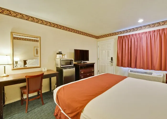 Americas Best Value Inn - Sky Ranch Palo Alto