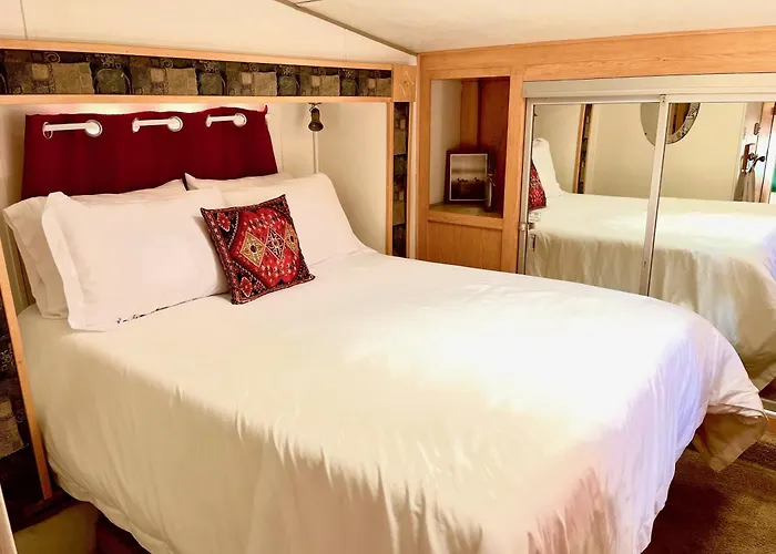 Quiet Mind Lodge, Spa & Retreat Sequoias