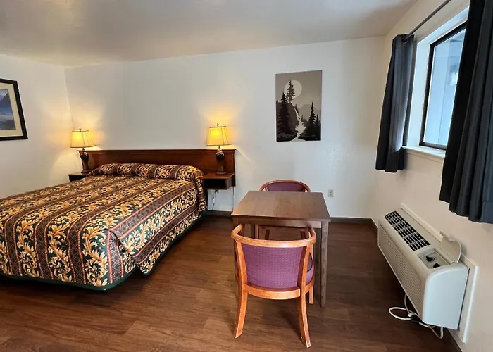 Pine Cone Motel