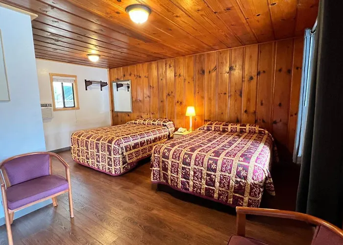 Pine Cone Motel