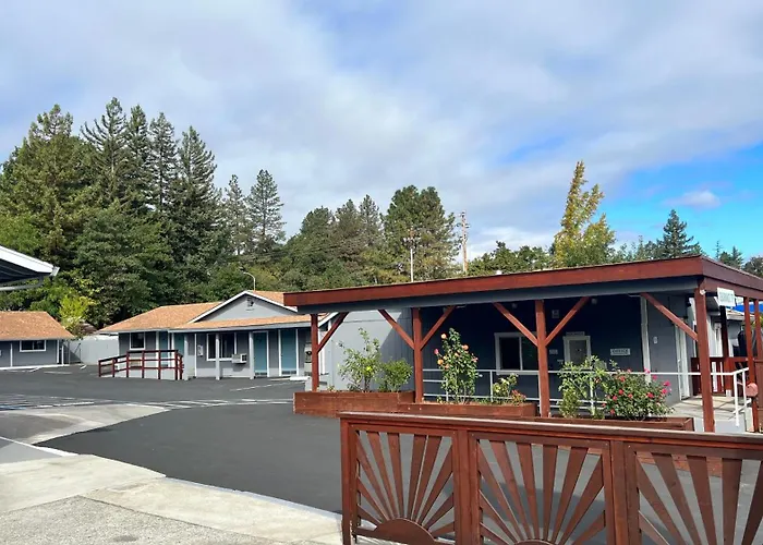 Pine Cone Motel