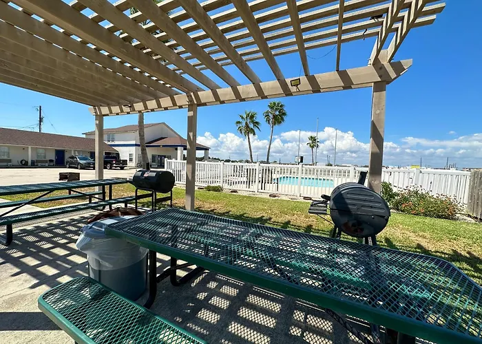 Coastal Bend At Seadrift, Motel & Rv Park