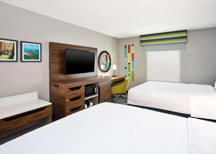 Hampton Inn & Suites Cape Coral / Fort Myers