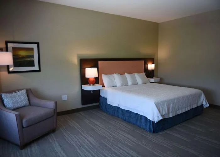 Hampton Inn & Suites Lenoir, Nc