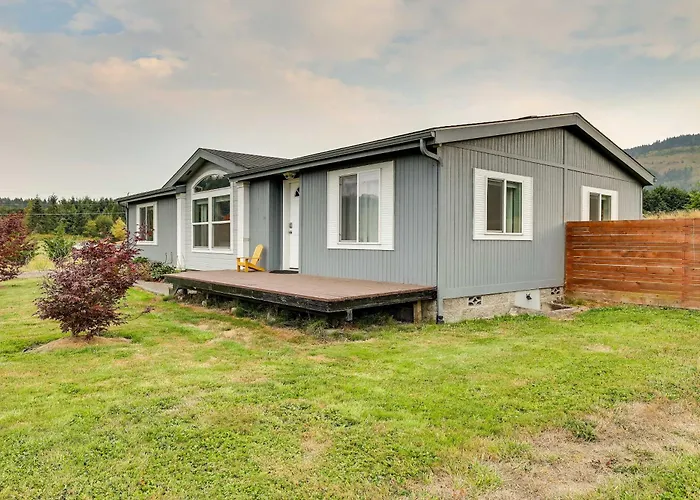 Serene Sequim Retreat W/ Deck: Pets Welcome!