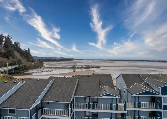 Waters Edge 304