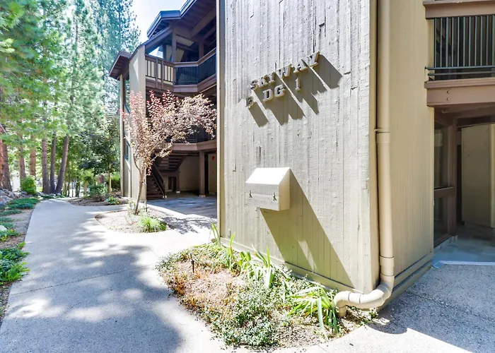 Walk To Ski Shuttle: Incline Village Condo