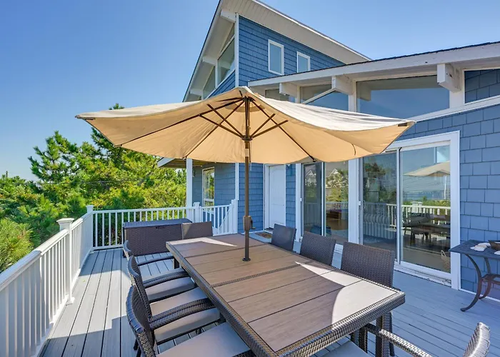 Westhampton Beach Home W/ Deck + Ocean Views!