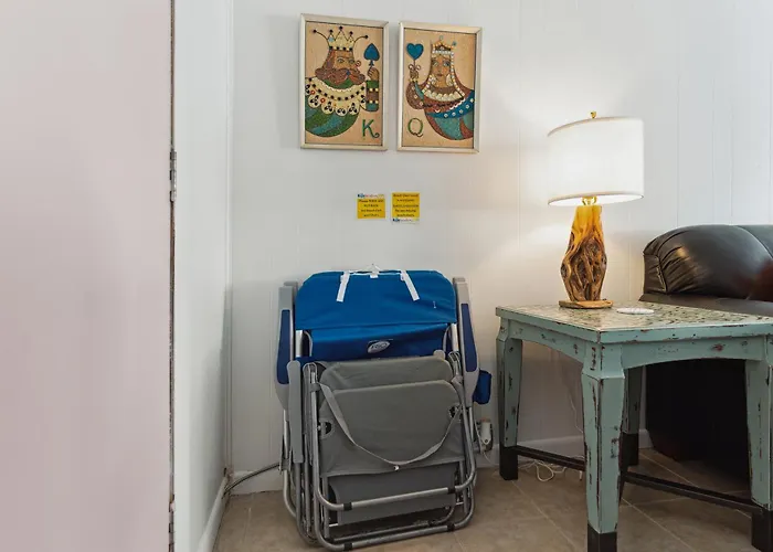 Folly Vacation Great Location, Vintage And Fun 120 Unit B