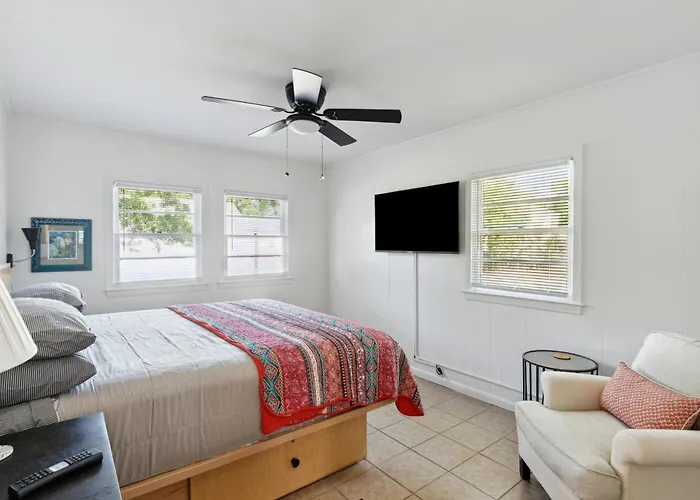 Folly Vacation Great Location, Vintage And Fun 120 Unit B