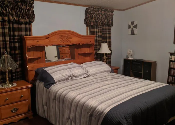 Thomas Holiday Home
