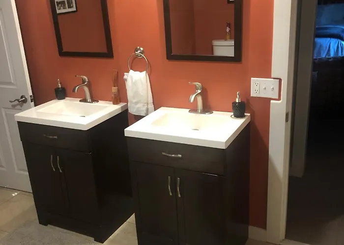 Modern Garden Suite With Ultra-Fast Fiber Near Stowe